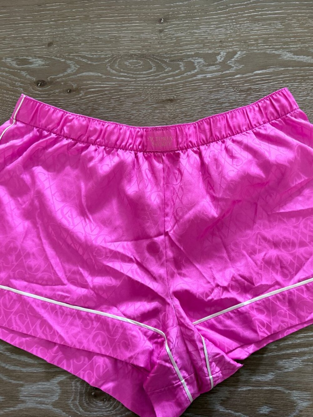 Womens Victoria's Secret magenta pink Pajama Satin shorts Size XL